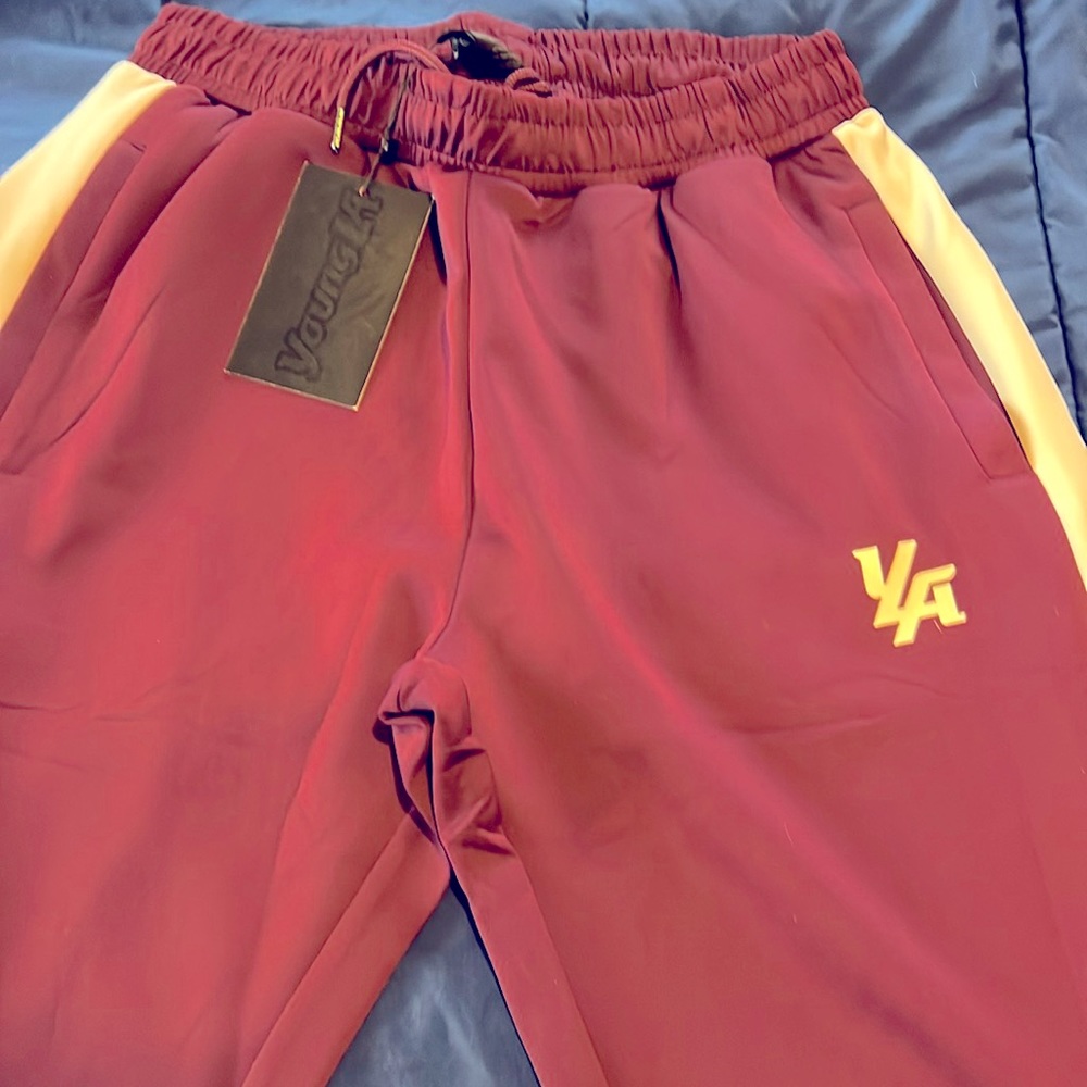 Brand new young la joggers